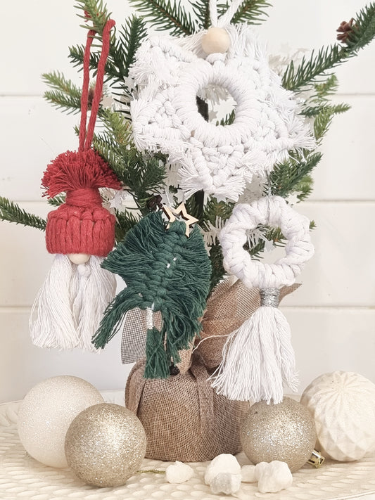 Macrame Xmas Ornaments